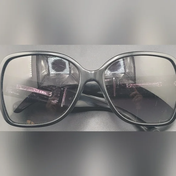 Vintage Chanel Tortoise Sunglasses With Box And Cleaning Wipe (New) - Picture 11 of 14